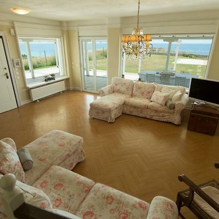 Magnificent Seascape Villa On A Secluded Beach ネア・ムダニア エクステリア 写真